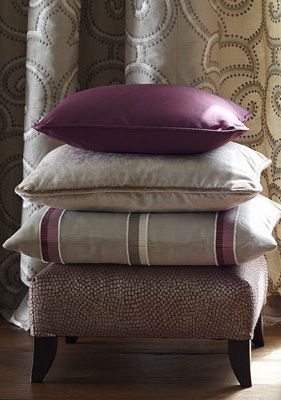 Oriel Silks