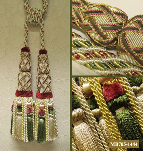 картинка MB705-1270 Holiday кисти от магазина Ткани Мира