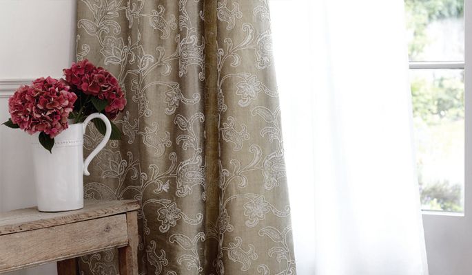 Halkin Silks Ambi Silk 31543 ткань James Hare, Огурцы-Пейсли Цветы-Растения от магазина Ткани Мира ✅