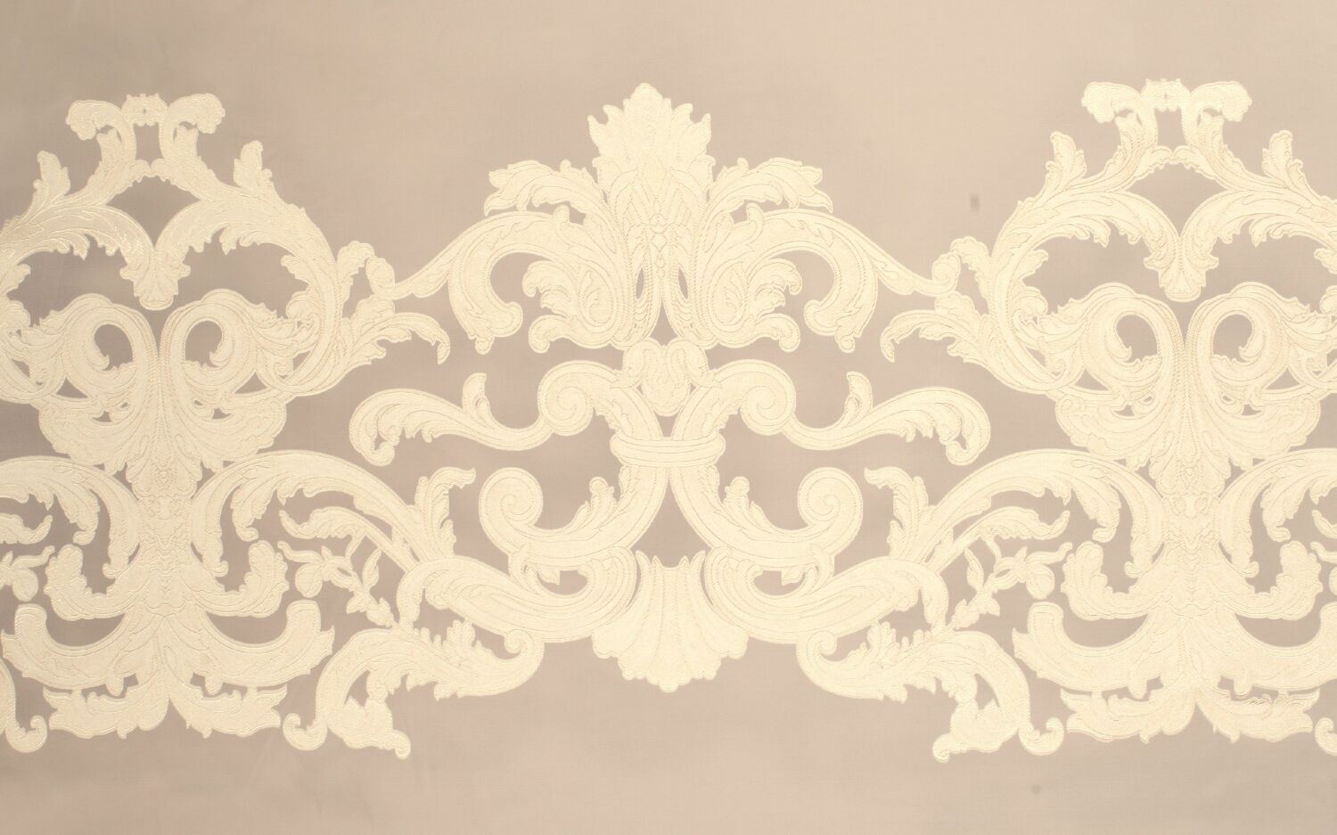 Fausta 43-44-45-46-47-48 ткань 5 авеню, Вензель-Завитки от магазина Ткани Мира ✅