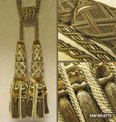 картинка MB705-1270 Holiday кисти от магазина Ткани Мира