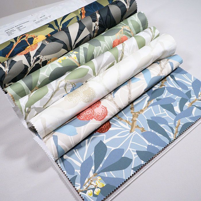 картинка Strawberry Tree Sonata Blue ткань Silver Studio 