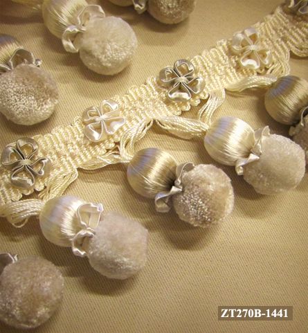 картинка ZT270B-1270 Holiday тесьма от магазина Ткани Мира