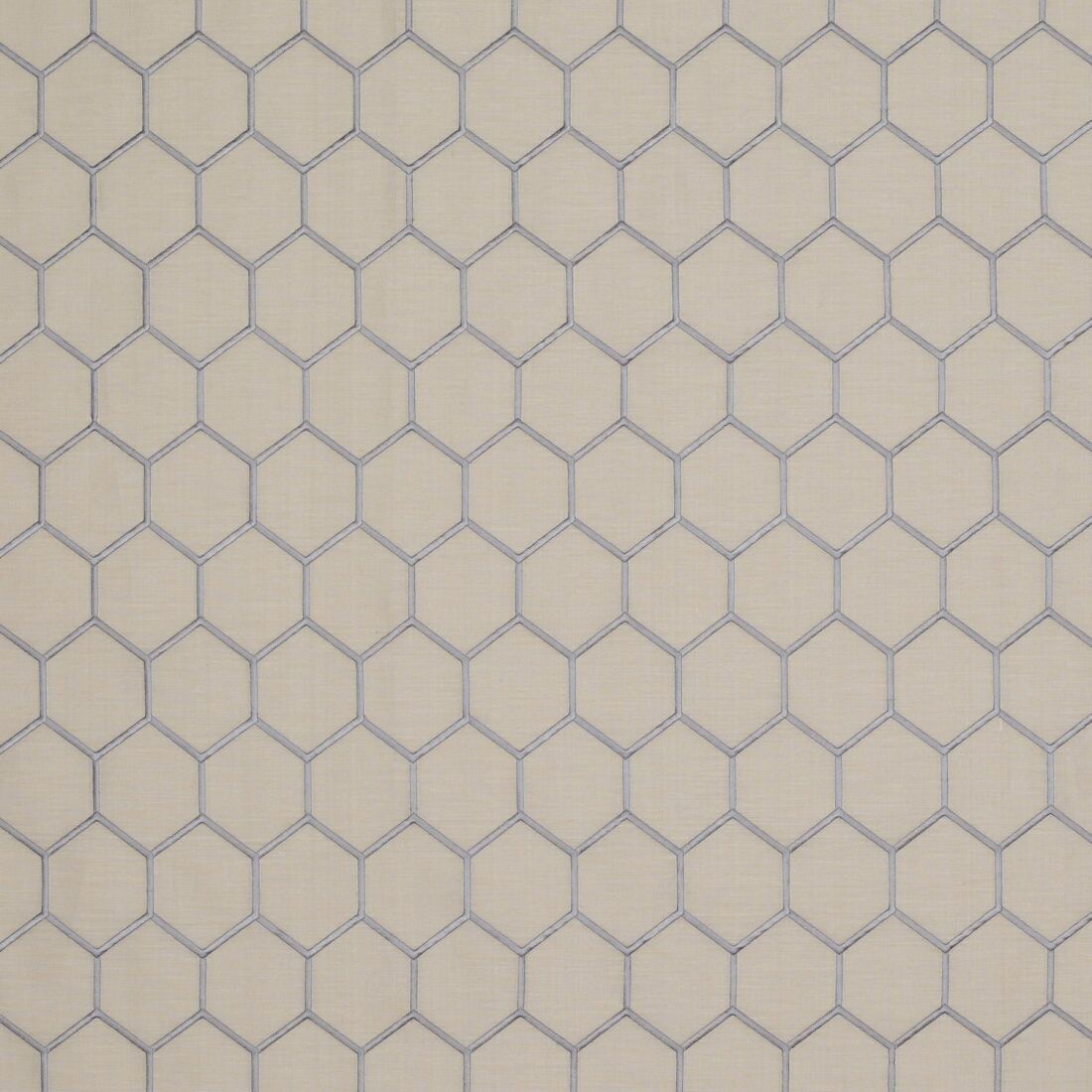 Prism Silks Honeycomb 31567 ткань James Hare, Геометрия от магазина Ткани Мира ✅