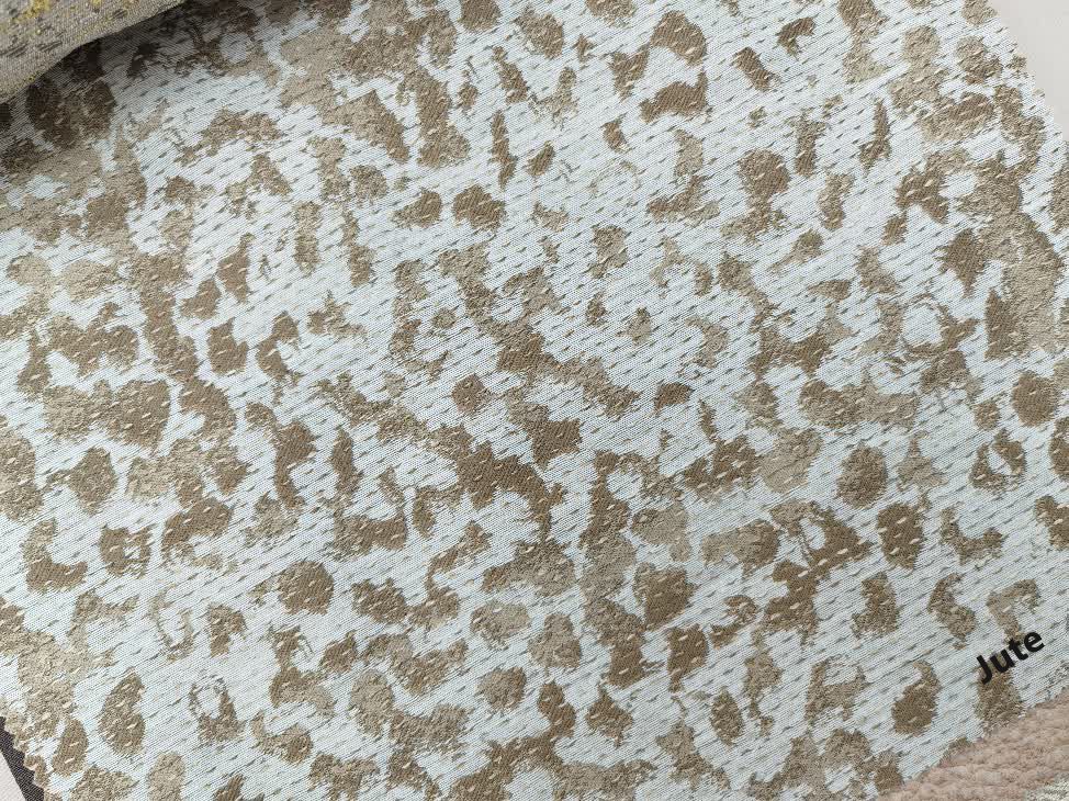 Madagascar ткань Ashley Wilde designs, Животные Этнический от магазина Ткани Мира ✅