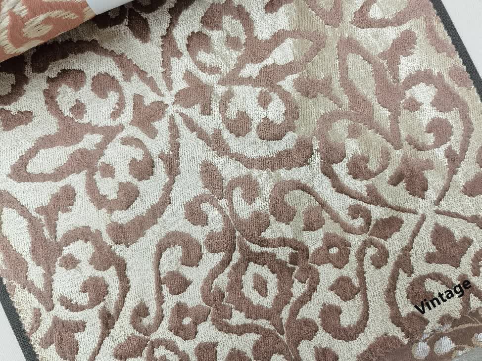 Woburn ткань Ashley Wilde designs, Вензель-Завитки от магазина Ткани Мира ✅