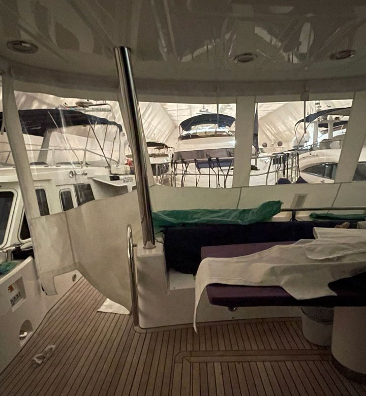 Пошив тентов для катеров и яхт | Sunbrella и Silvertex | Ткани Мира