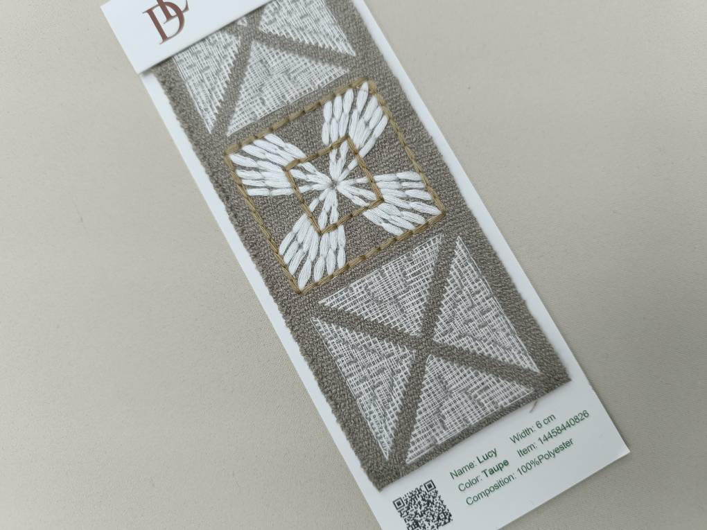 Lucy бордюр для штор Daylight, Геометрия от магазина Ткани Мира ✅