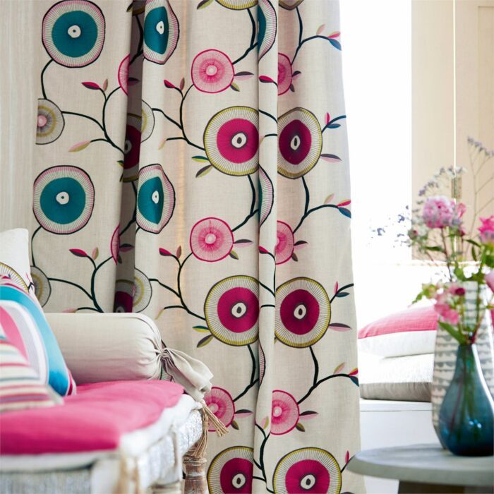 Artisan Embroideries Heirloom ткань Harlequin, Цветы-Растения от магазина Ткани Мира ✅