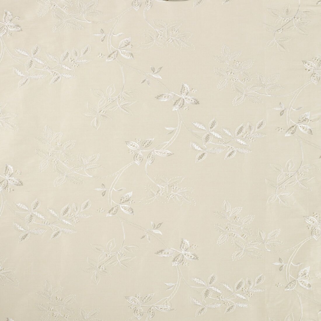 Westbury Silks Trailing Tree Linen 31534 ткань James Hare, Цветы-Растения от магазина Ткани Мира ✅
