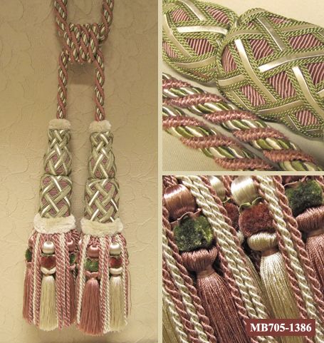 картинка MB705-1270 Holiday кисти от магазина Ткани Мира