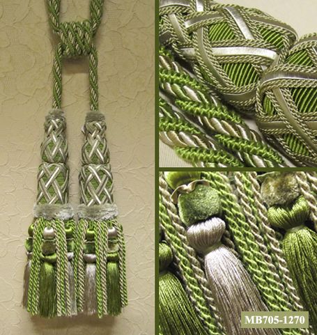 картинка MB705-1270 Holiday кисти от магазина Ткани Мира