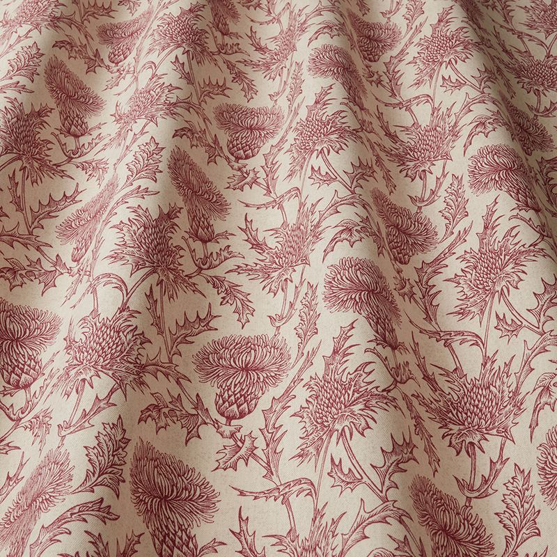 Botanist Carlina Garnet ткань Iliv, Цветы-Растения от магазина Ткани Мира ✅